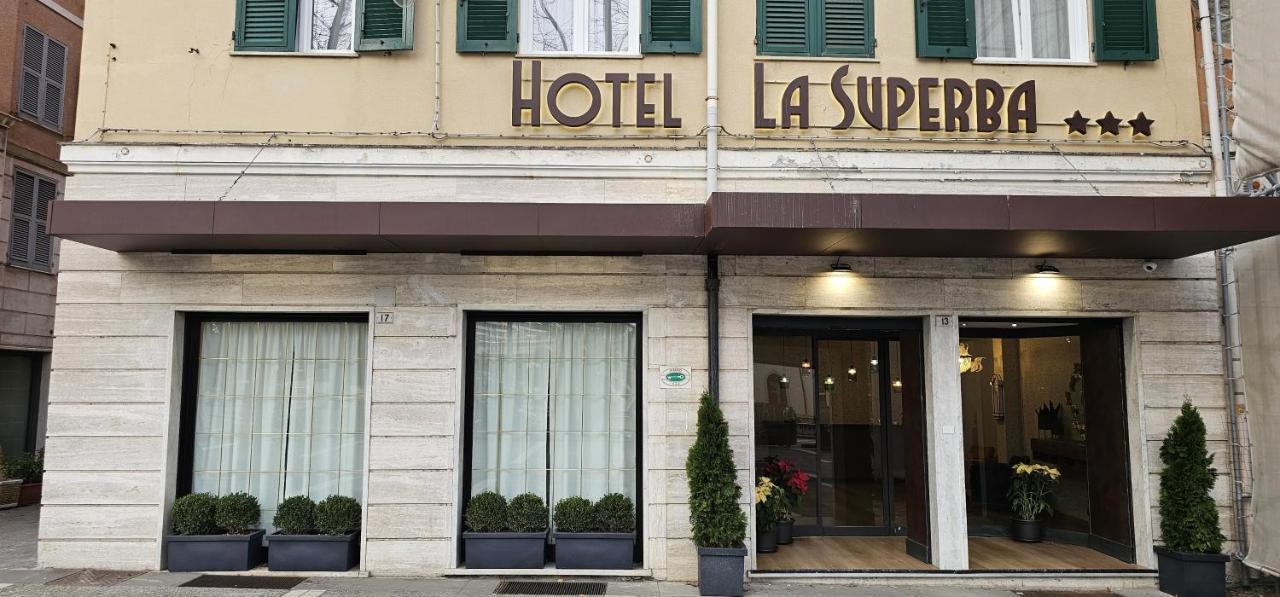 Hotel La Superba 3*